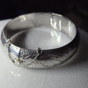 VINTAGE NORWEGIAN 925 Sterling Bangle